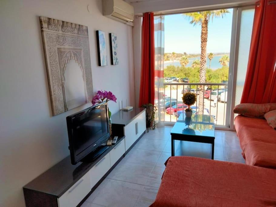 Apartamento Concepcion - Playa De La Cachucha Puerto Real Luaran gambar