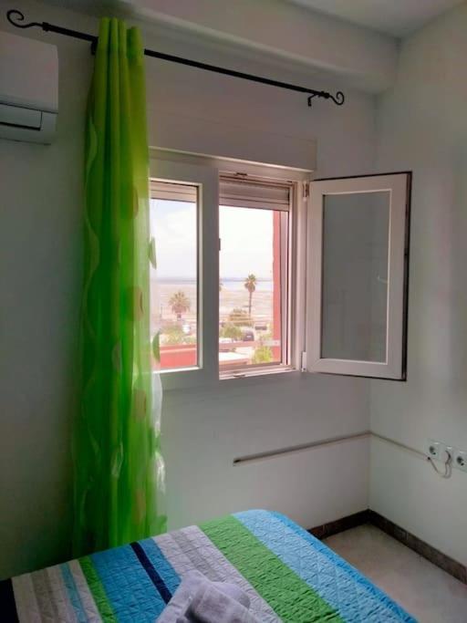 Apartamento Concepcion - Playa De La Cachucha Puerto Real Luaran gambar